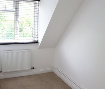 3 bedroom end of terrace house to rent - Photo 3