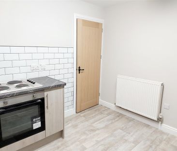 3 bedroom End of terrace house to rent - Photo 3
