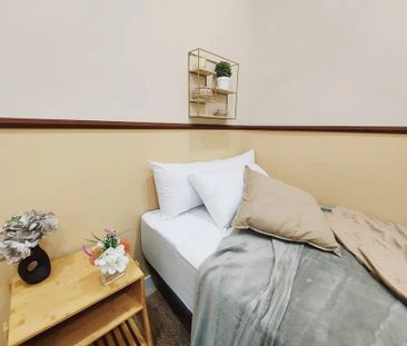 Calle Antonio Toledano, Madrid, Community of Madrid 28028 - Photo 3