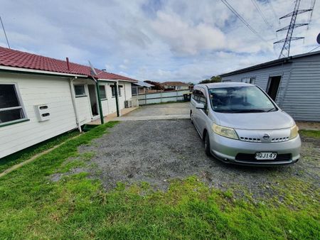 11 Palermo Place, Clover Park, Auckland - Photo 5
