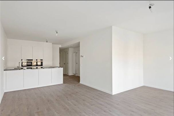 Appartement te huur - Photo 1