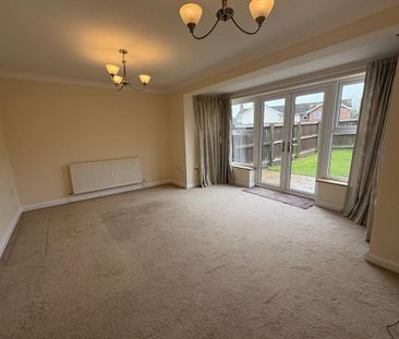 3 bedroom semi-detached house to rent - Photo 5