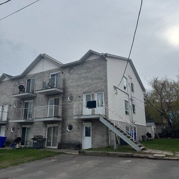 169 Rue Fernand-Arvisais - Photo 1