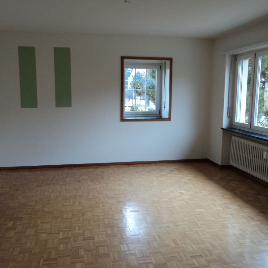 4-Zimmerwohnung mit 2 Balkonen auf dem Bruderholz - Photo 1