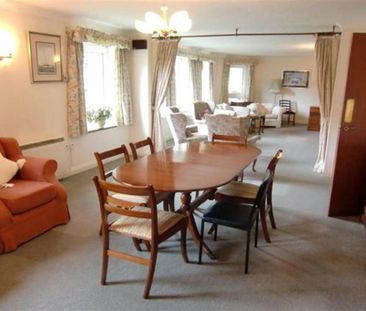 1 bedroom retirement property to rent - Photo 4