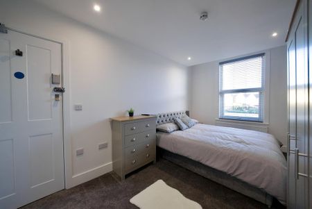 7 bedroom terraced house to rent - Photo 4
