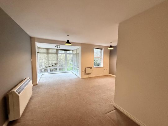2 bedroom flat to rent - Photo 1