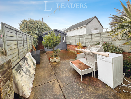 3 bedroom house to rent Worthing Road, Lowestoft, NR32 - Photo 5