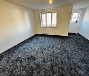 4 bedroom semi-detached house to rent - Photo 6
