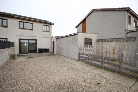 18 Rowan Place, AB43 9DF, Fraserburgh - Photo 3