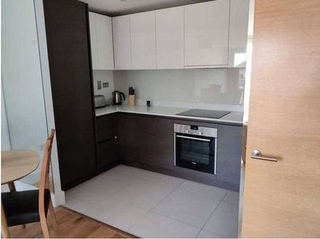 Well presented two bedroom apartment near the River Cam - Photo 5