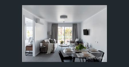 Fully furnished, Premier Battery Point Appartment - Photo 3