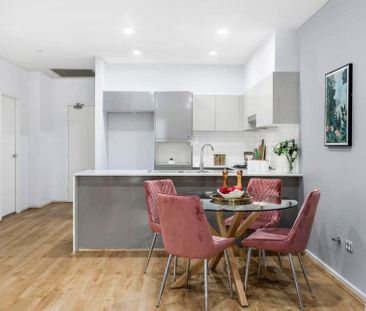 Stunning 2 Bedroom Apartment!! - Photo 2