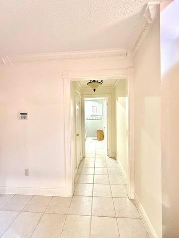 For Lease - 492 Palmtree Crescent, Oshawa, Ontario - Photo 4