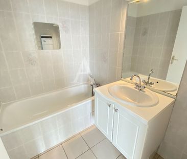 Location Appartement 2 pièces 47m² - Photo 5