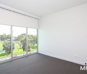 411/86 Macaulay Road, North Melbourne - Photo 2