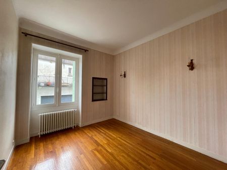 Location Appartement 4 pièces 109m² AUBENAS 07200 - Photo 3