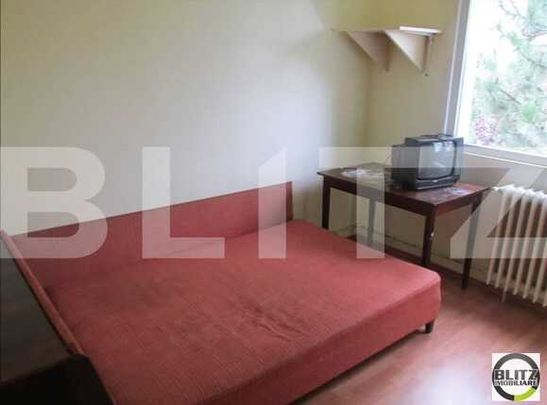 De inchiriat apartament 3 camere, semidecomandat, ideal pentru studenti - Photo 1