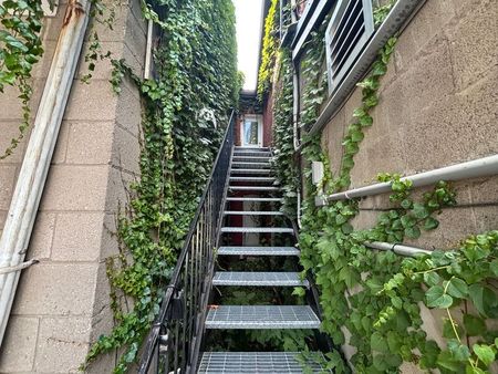 $1,799 / 2 br / 1 ba / 328 James st N unit 2 - Photo 4