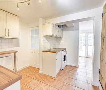 New Road, Great Wakering, SS3 - Photo 6