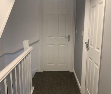 3 bedroom semi-detached house to rent - Photo 5