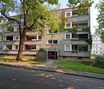 Für Vater - Mutter - Kind: geräumige 3,5-Zimmer-Wohnung (WBS) - Photo 4