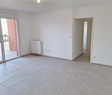 T4 AVEC LOGGIA + PARKINGS - Photo 5