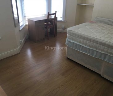5 bedroom terraced house to rent - Photo 4