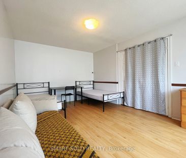 For Lease - 12 Blue Eagle Trail, Toronto, Ontario - Photo 2