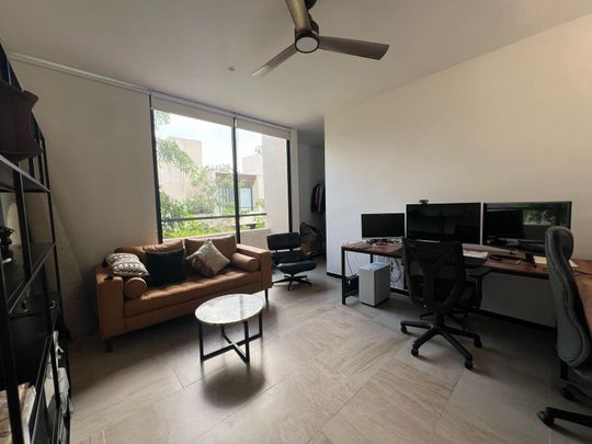 Townhouse (SIN MUEBLES) con piscina, dentro de privada. - Photo 1