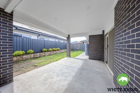 17 Lindbeck Corner, Googong - Photo 4