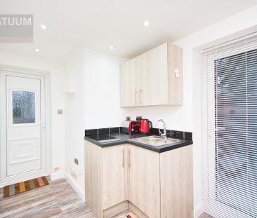 Studio to rent - Photo 6