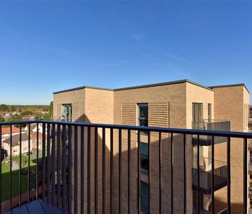 A modern one bedroom apartment in the Horlicks Quarter by Berkeley ... - Photo 3