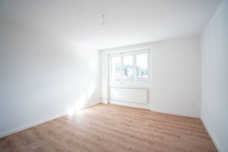 Renovierte 4-Zi. Wohnung direkt an der Thur - Photo 2