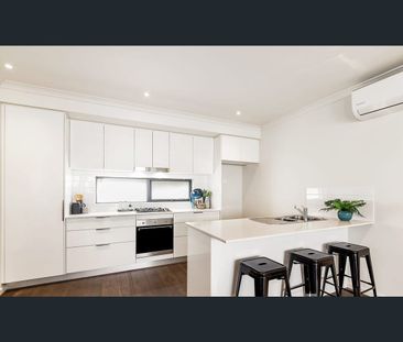 2/76 Collins Street, Mentone, Vic 3194 - Photo 1