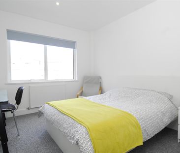 Tamar House, 2 bed apartments, Plymouth - Photo 1