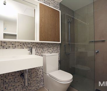 505/74 Queens Road, Melbourne - Photo 3