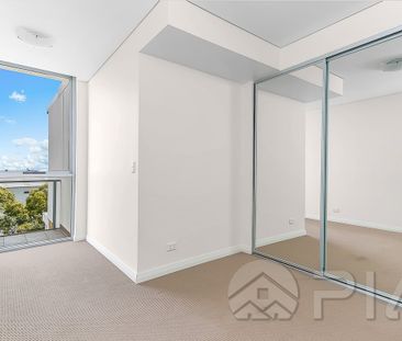 2 Bedrooms plus study apartment with great view, Modern Specs - Photo 2