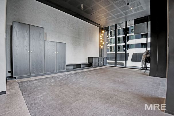 1307/81 A'Beckett Street, Melbourne - Photo 1