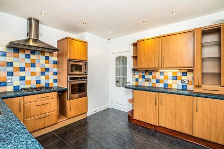 2 bedroom terraced house to rent - Photo 2