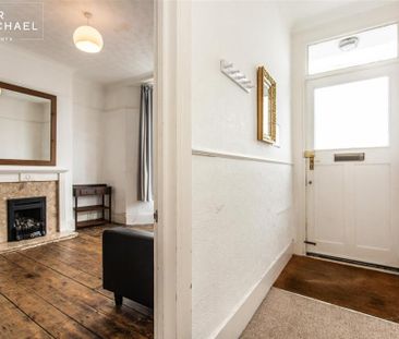 4 bedroom terraced house to rent - Photo 3