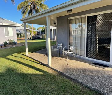 FURNISHED BEACHSIDE VILLA - Photo 6