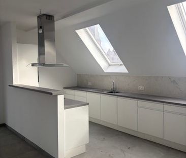 Appartement te huur - Photo 1