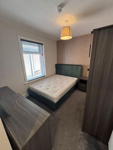 Property to rent - Photo 4