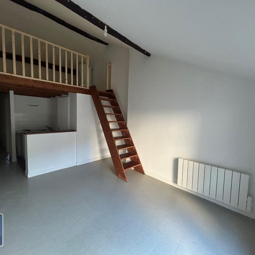 Location Appartement 2 pièces 33m² POITIERS 86000 - Photo 1