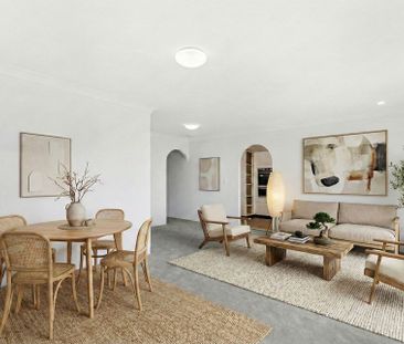 Stylish & Newly Renovated Two Bed Apartment - Photo 2