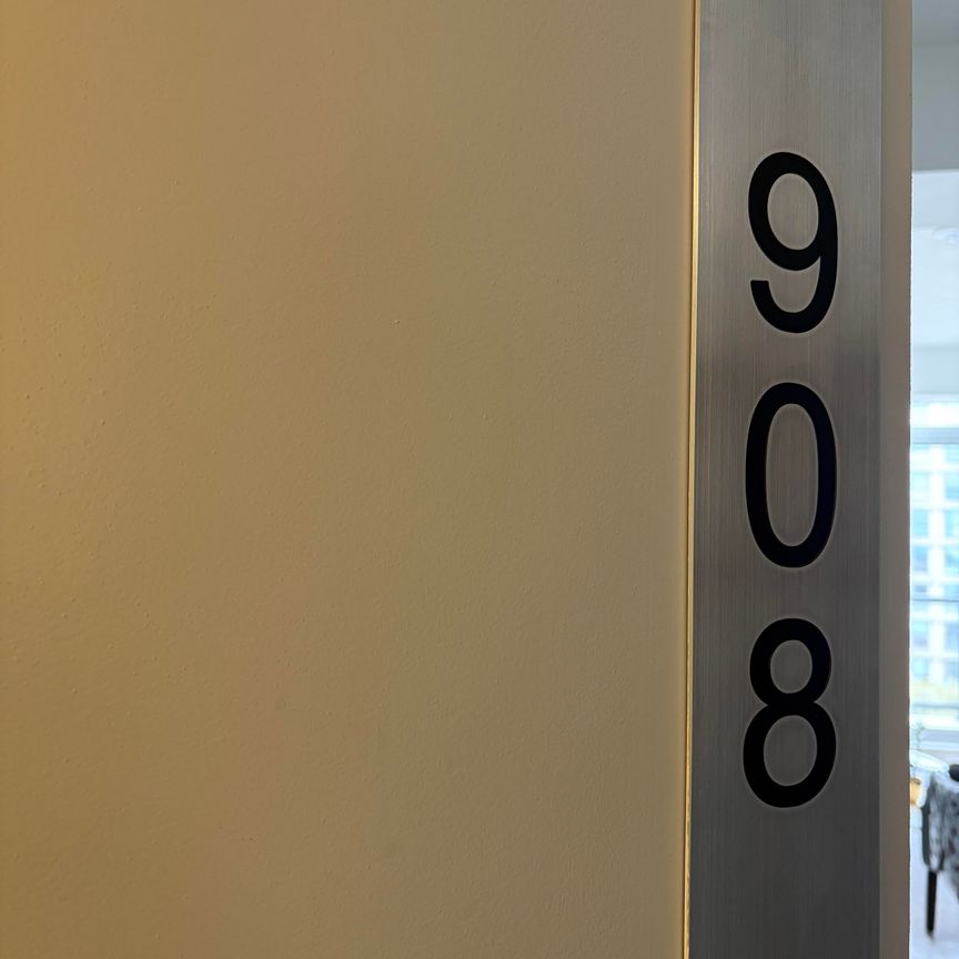 For Lease - 3655 Kingston Road Unit# 908, Toronto, Ontario - Photo 1