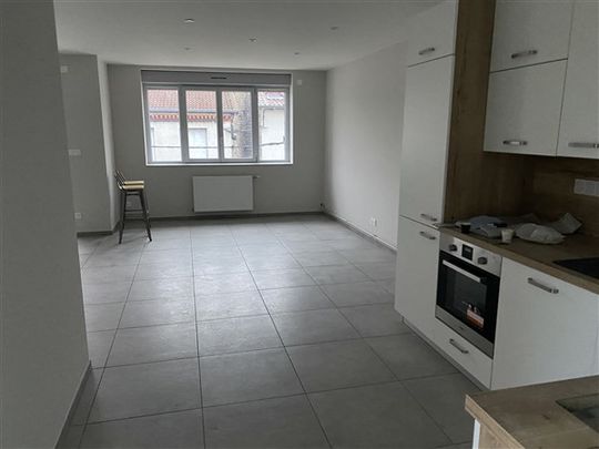 Location Appartement 4 pièces 92m² MONISTROL SUR LOIRE 43120 - Photo 1