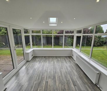 6 bedroom detached house to rent - Photo 3