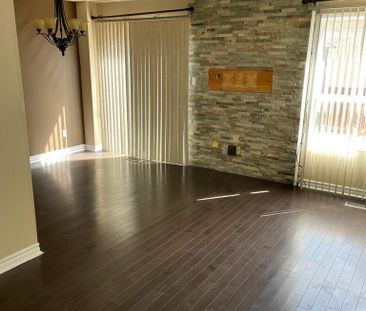 For Lease - 3586 Indigo Crescent, Mississauga, Ontario - Photo 2